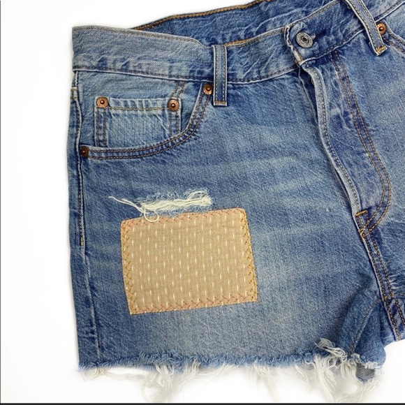 Levi’s 501 Glow Patchwork Shorts 24 Distressed - Picture 9 of 15